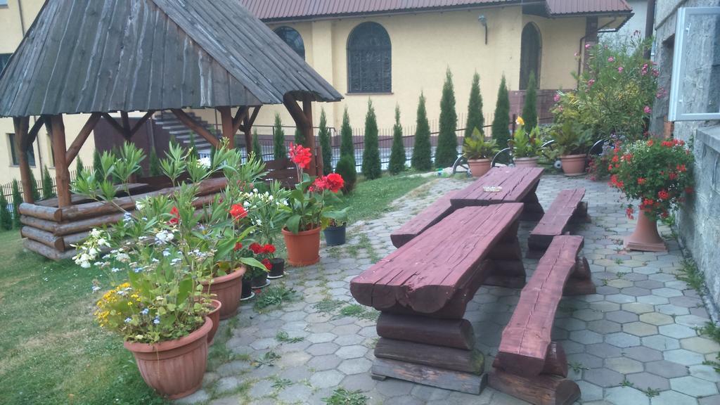 Pokoje Goscinne U Krysi Mizerna Luaran gambar