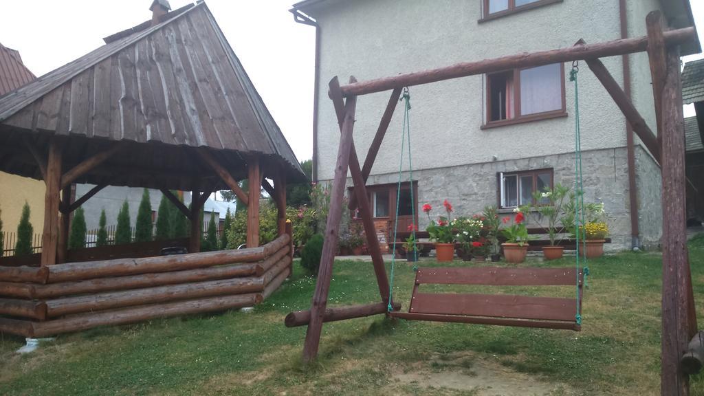 Pokoje Goscinne U Krysi Mizerna Luaran gambar
